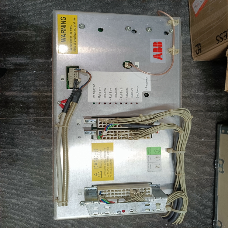 ABB   PFSA?103B????3BSE002487R1   STU?48個區(qū)域   控制模塊