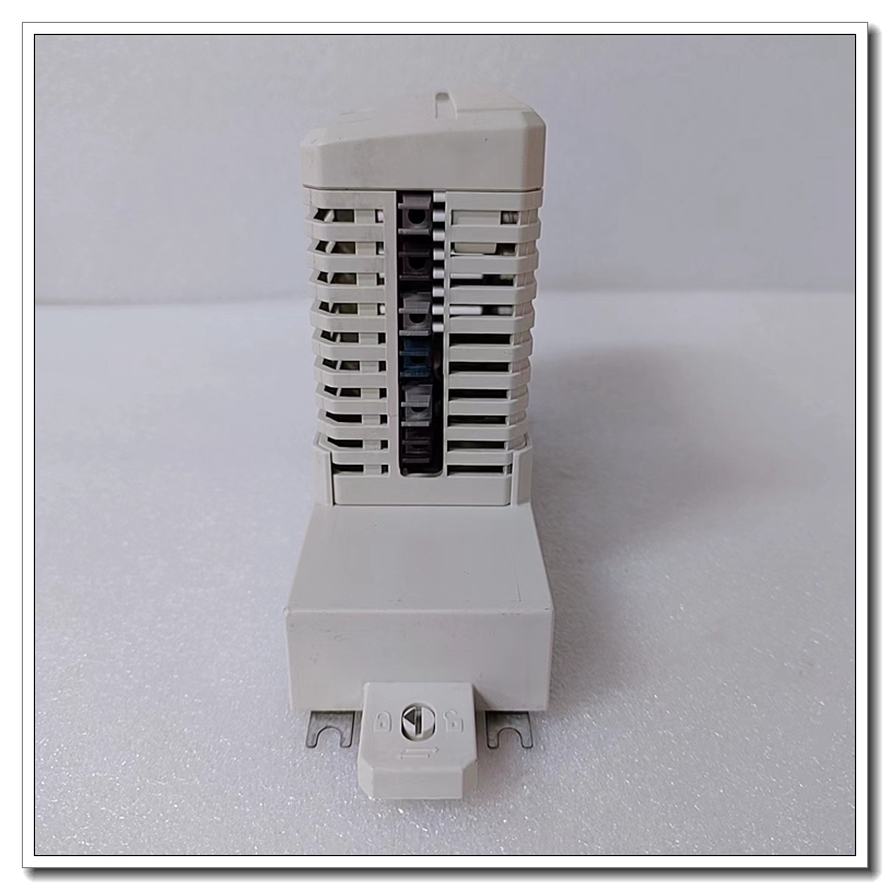 CI858K01 3BSE018135R1-1.jpg