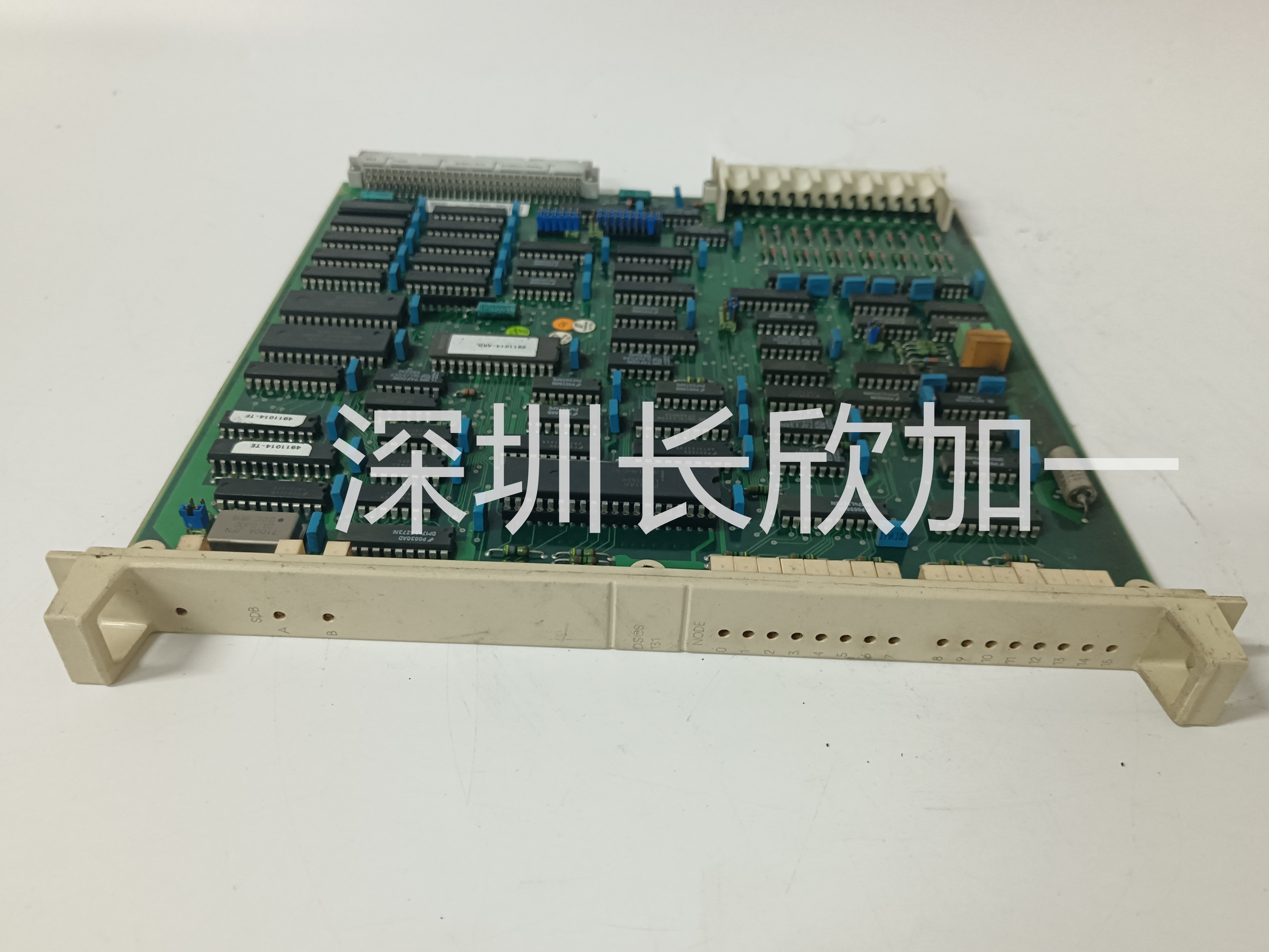 DSCS131 57310001-LM.jpg