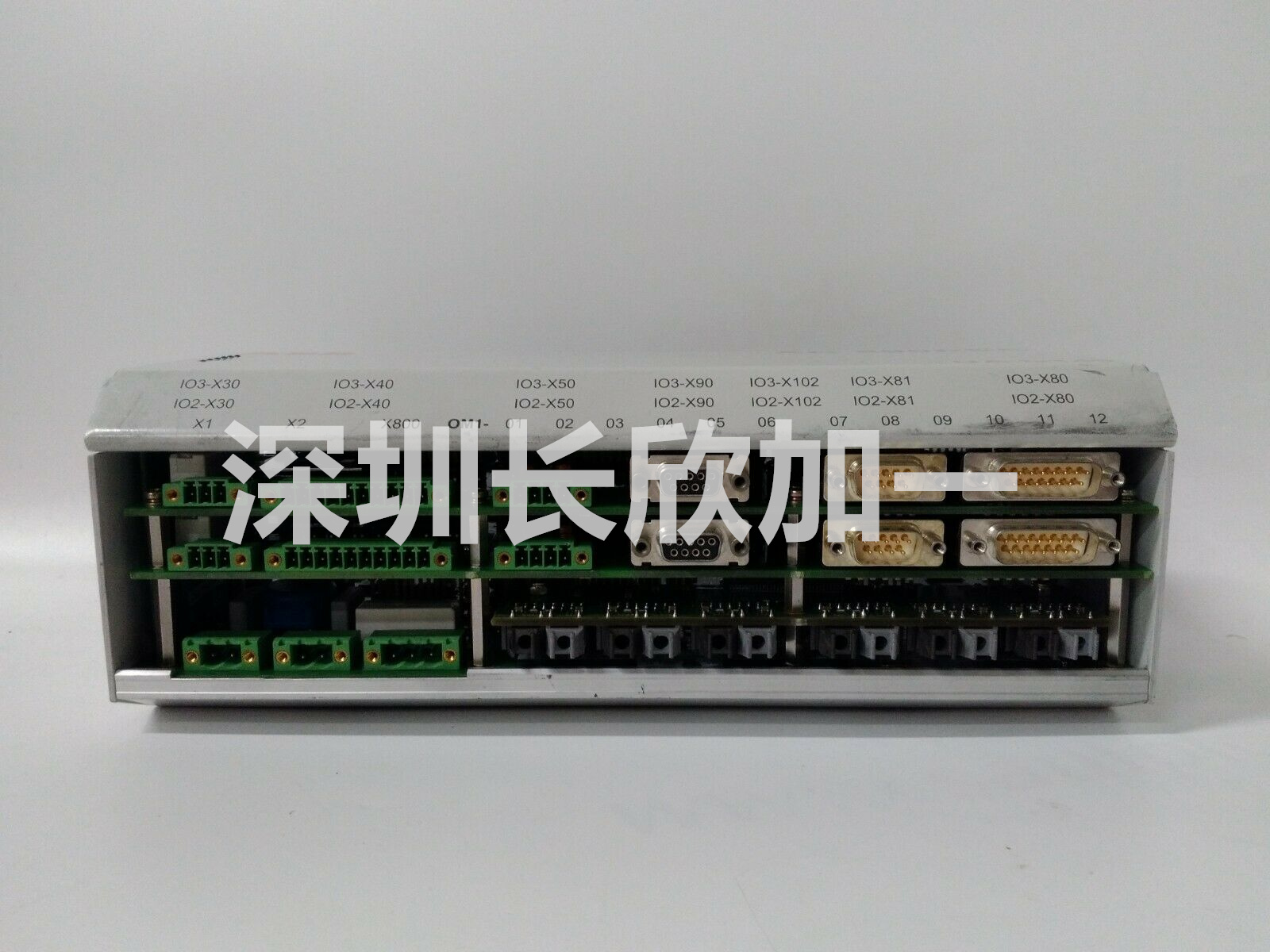 ABB  UAD149 3BHE014135R0011  伺服驅(qū)動(dòng)模塊